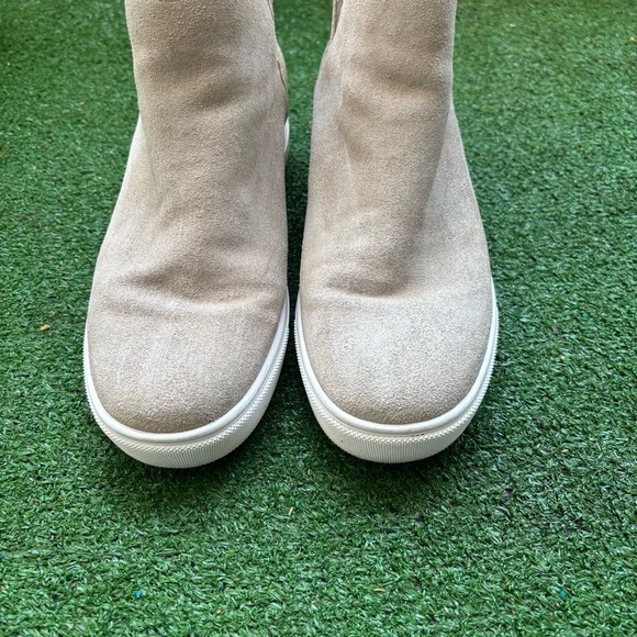 Steve Madden Women’s Leather Rubber Sole Booties Shoes Cream Size 9.5 - Picture 6 of 8